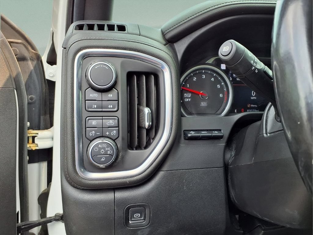 Certified 2019 Chevrolet Silverado 1500 High Country w/ Technology Package AWD/4WD image 13