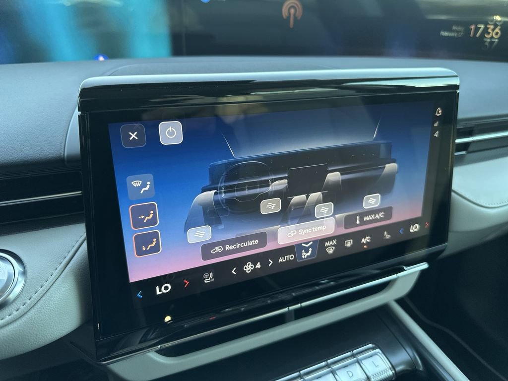 New 2026 Lincoln Nautilus Premier image 19