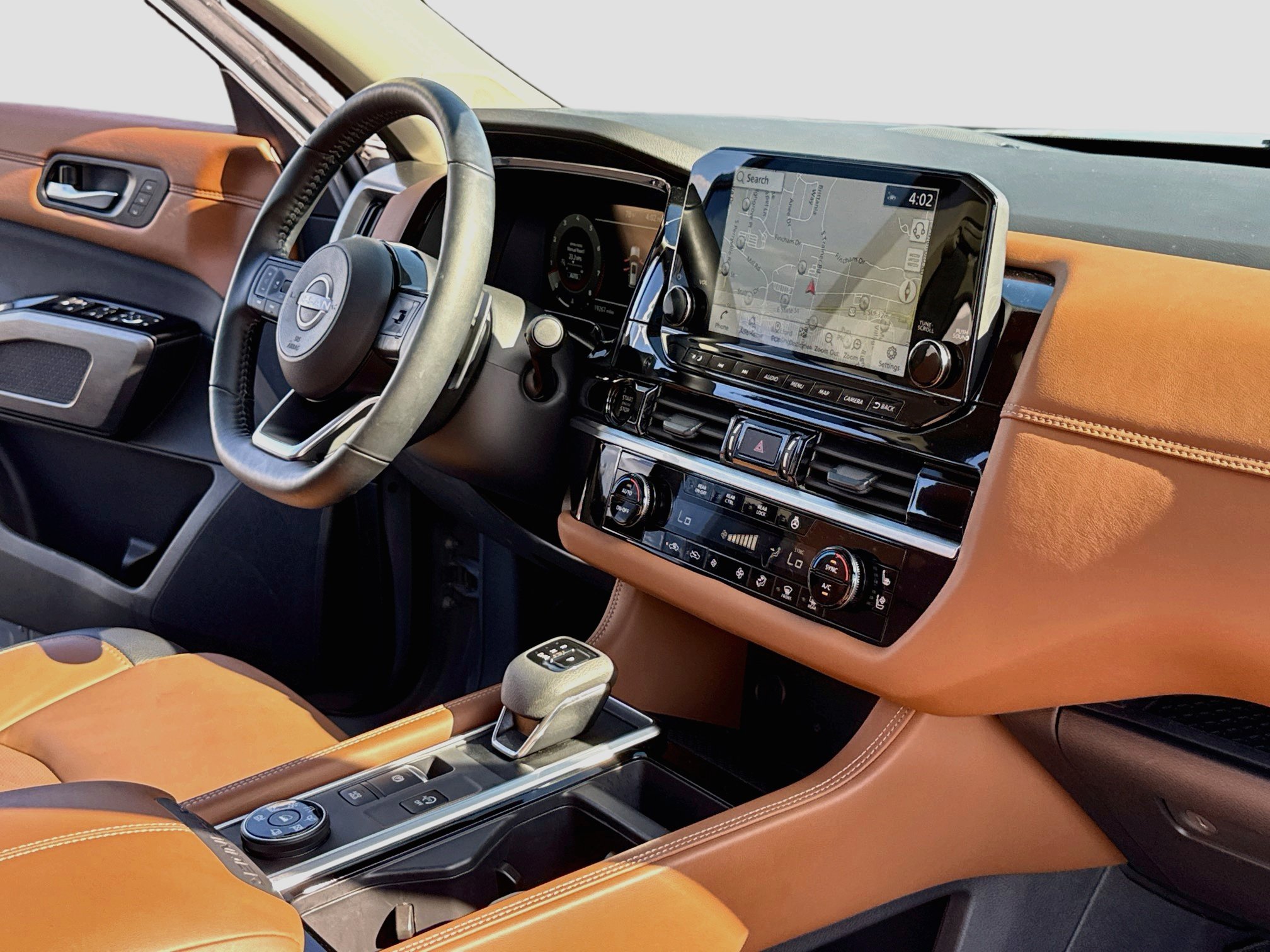 Certified 2025 Nissan Pathfinder Platinum AWD/4WD image 15