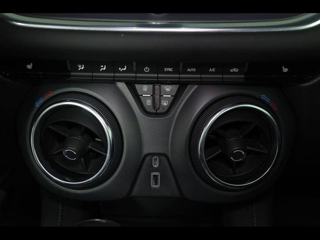 Used 2019 Chevrolet Blazer LT AWD/4WD image 27