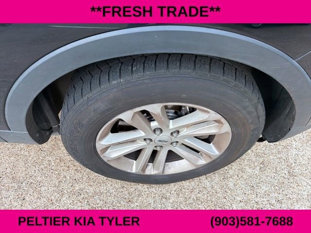 Used 2017 Ford Explorer XLT w/ Equipment Group 202A image 14