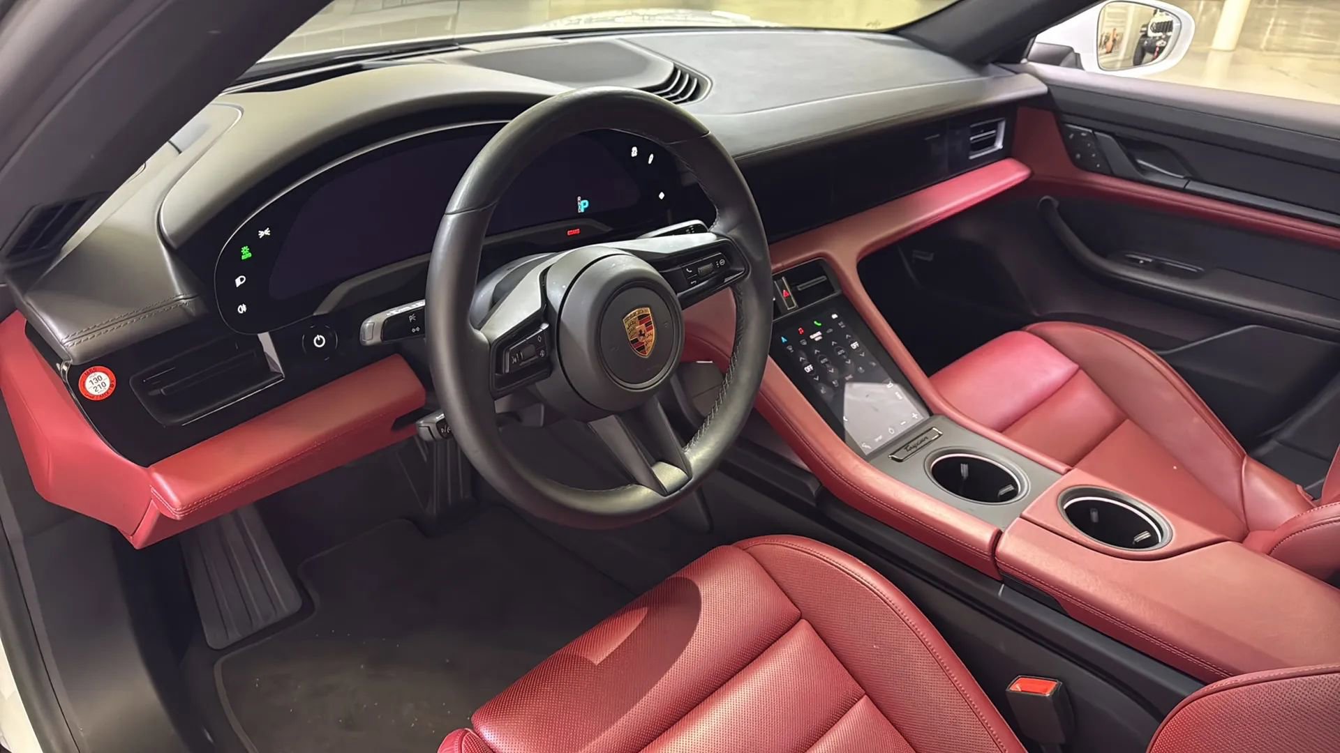 Used 2023 Porsche Taycan image 11