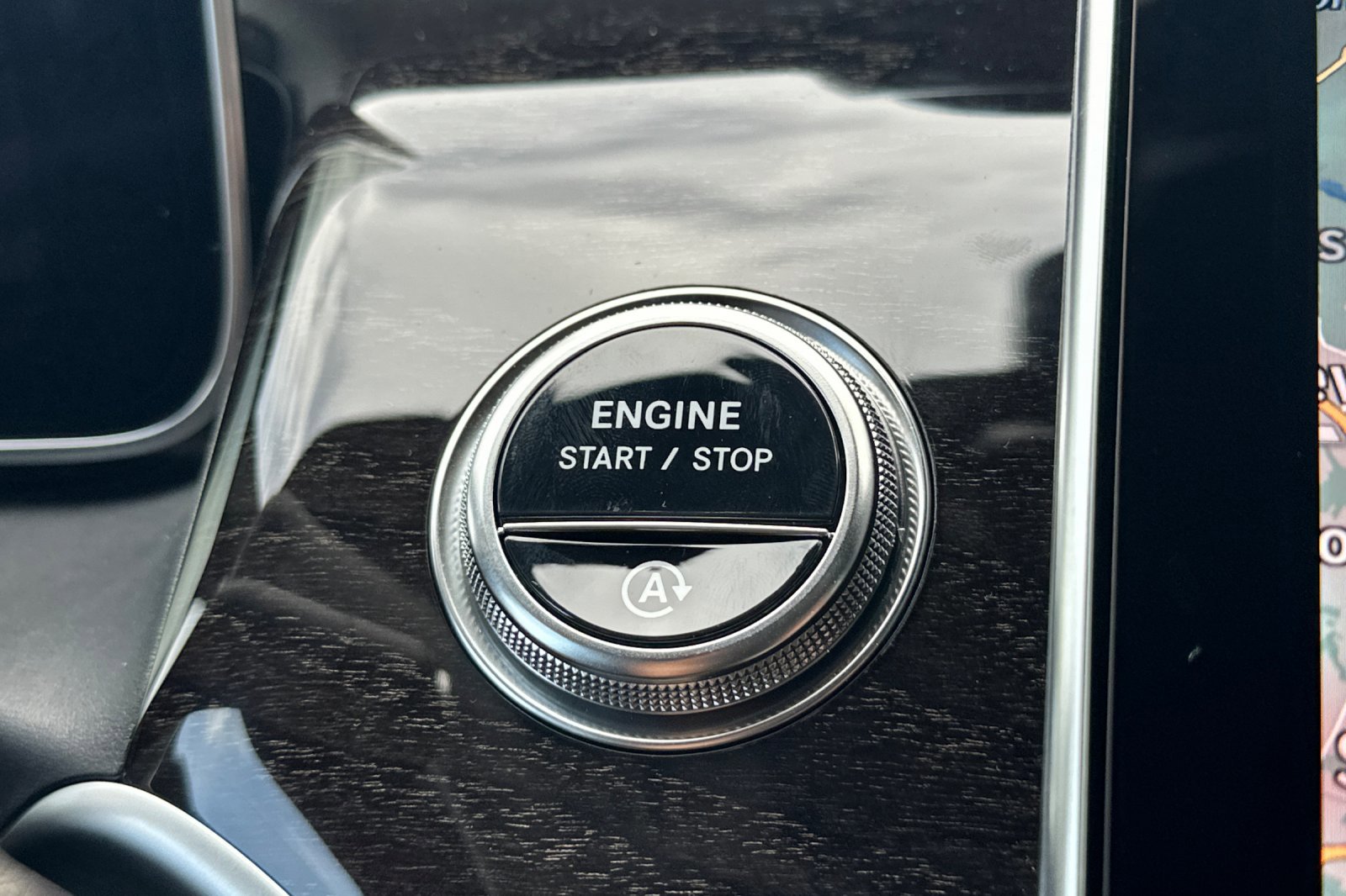 New 2026 Mercedes-Benz GLC 300 4MATIC image 23