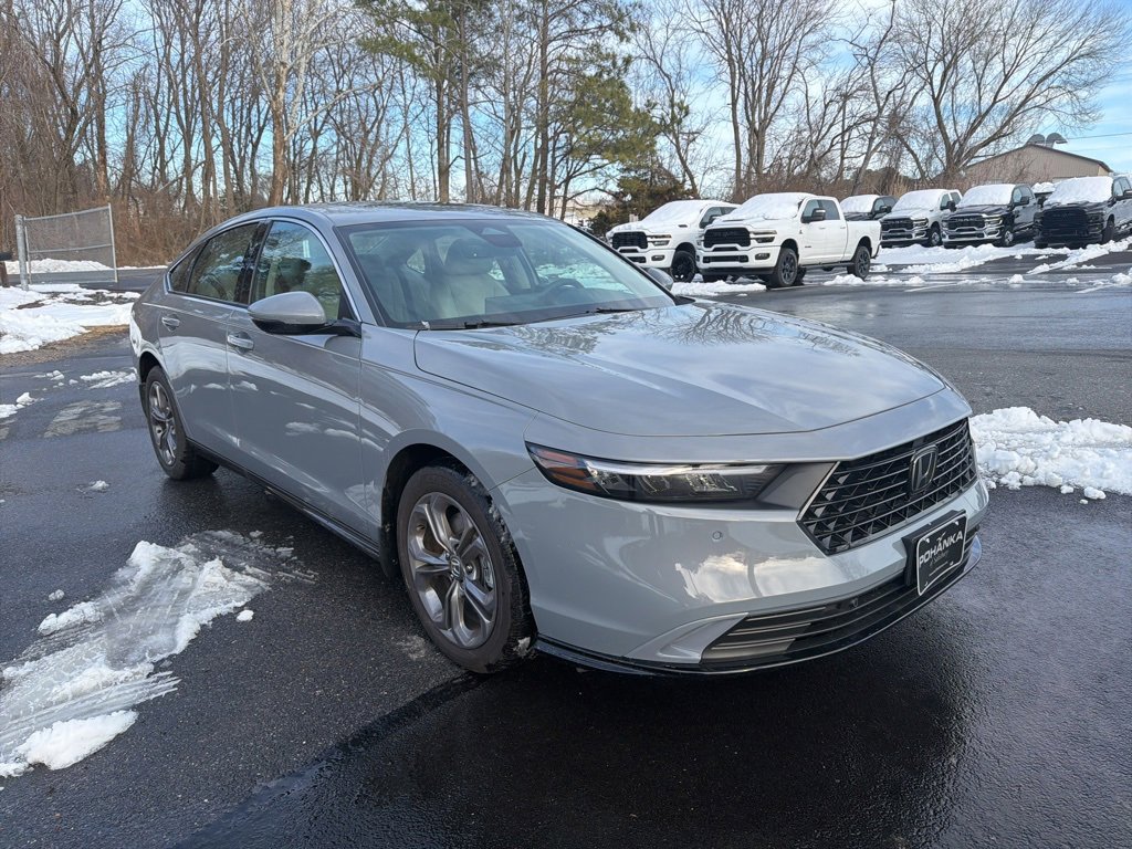 Used 2025 Honda Accord EX-L image 3