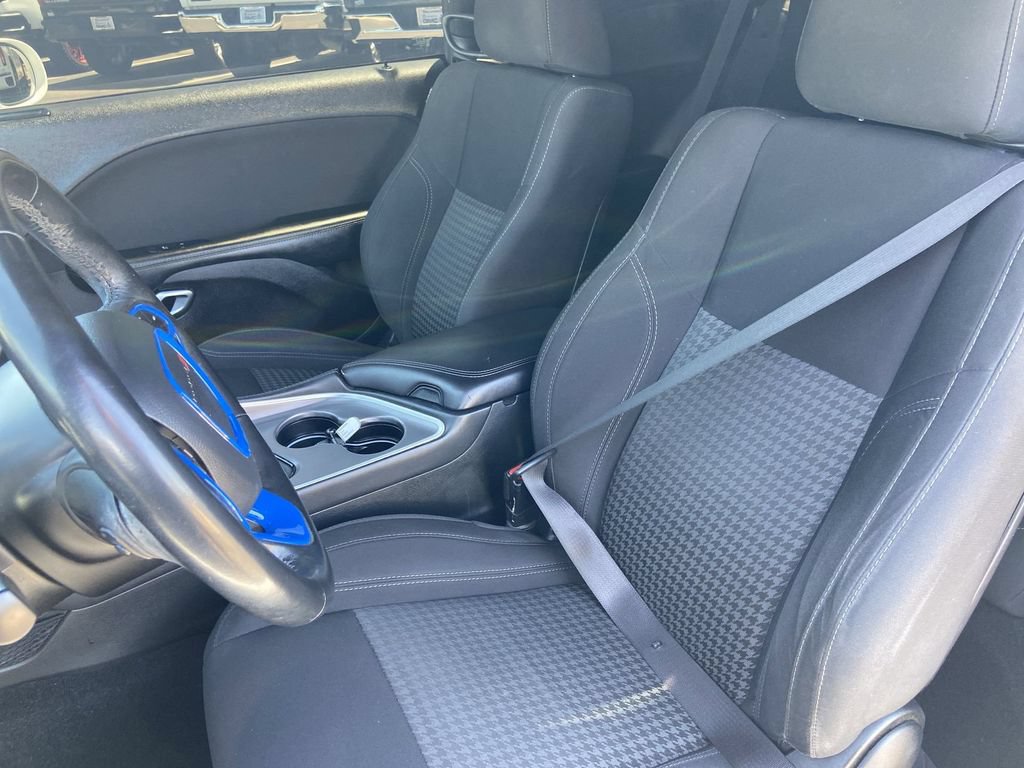 Used 2019 Dodge Challenger SXT RWD image 14