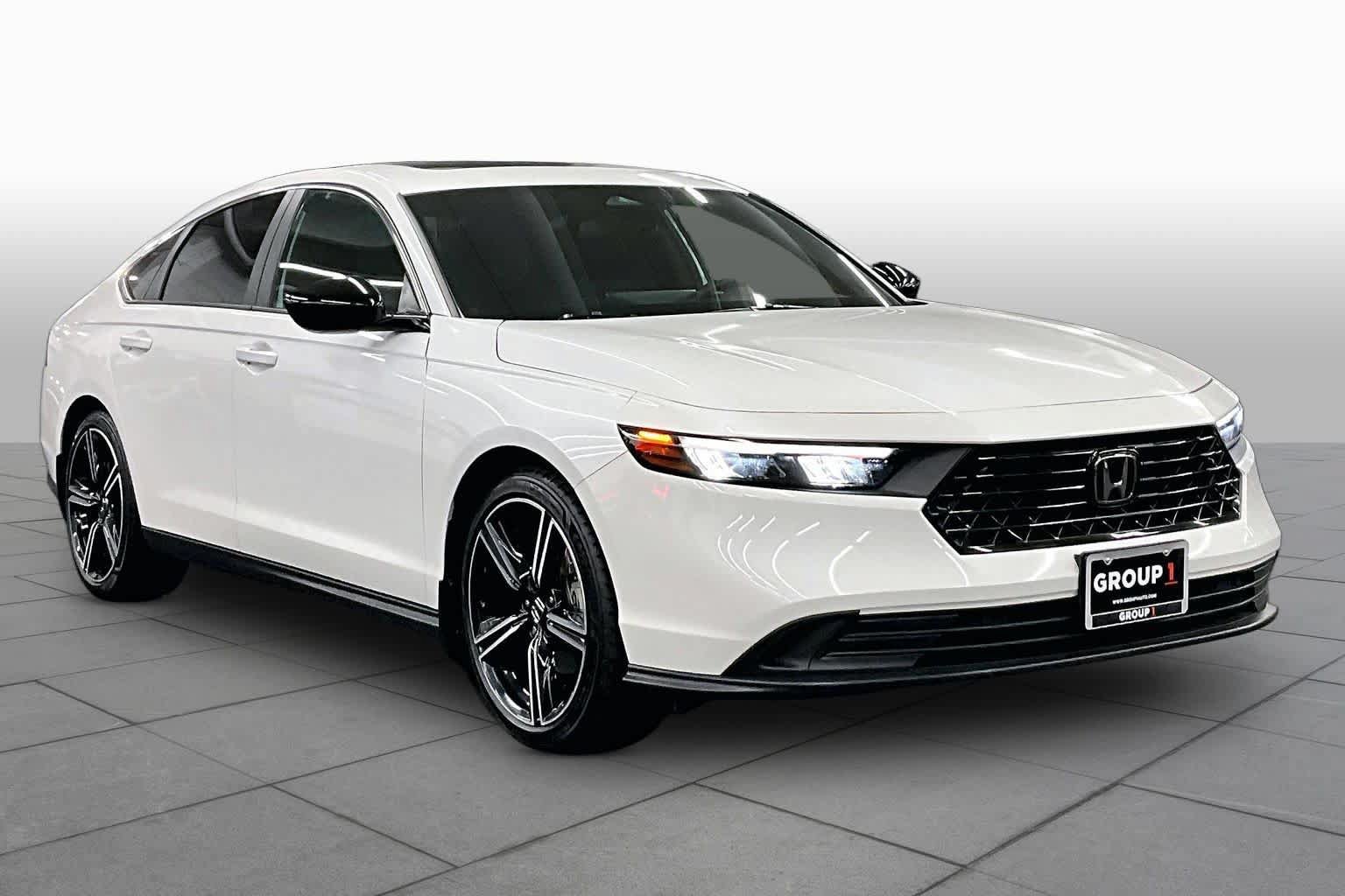 Used 2023 Honda Accord Sport image 2
