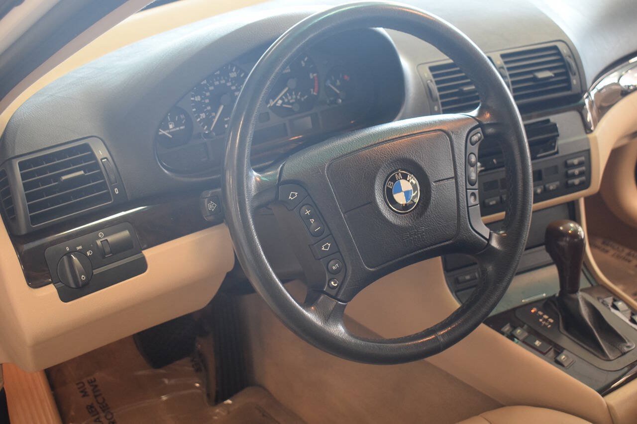 Used 2000 BMW 323i Sedan RWD image 23