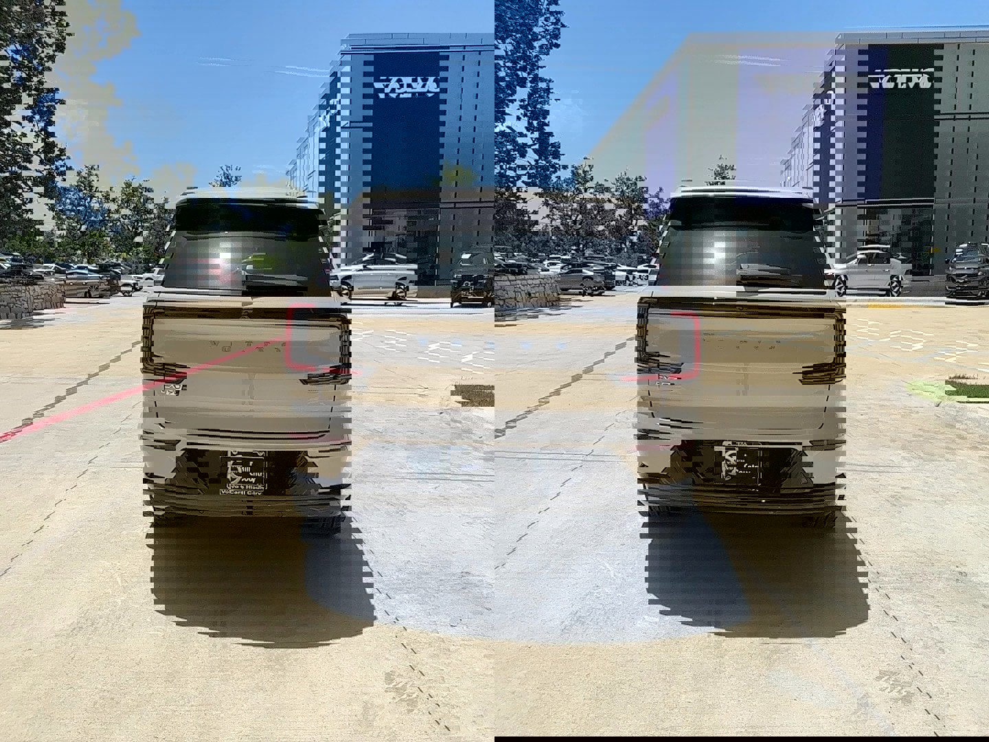 Used 2025 Volvo EX90 Ultra image 5