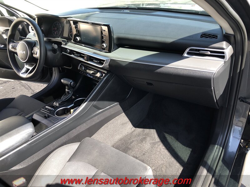 Used 2022 Kia K5 LXS FWD image 22