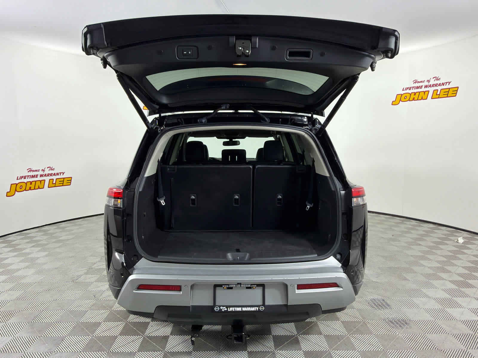 Used 2022 Nissan Pathfinder SL AWD/4WD image 5