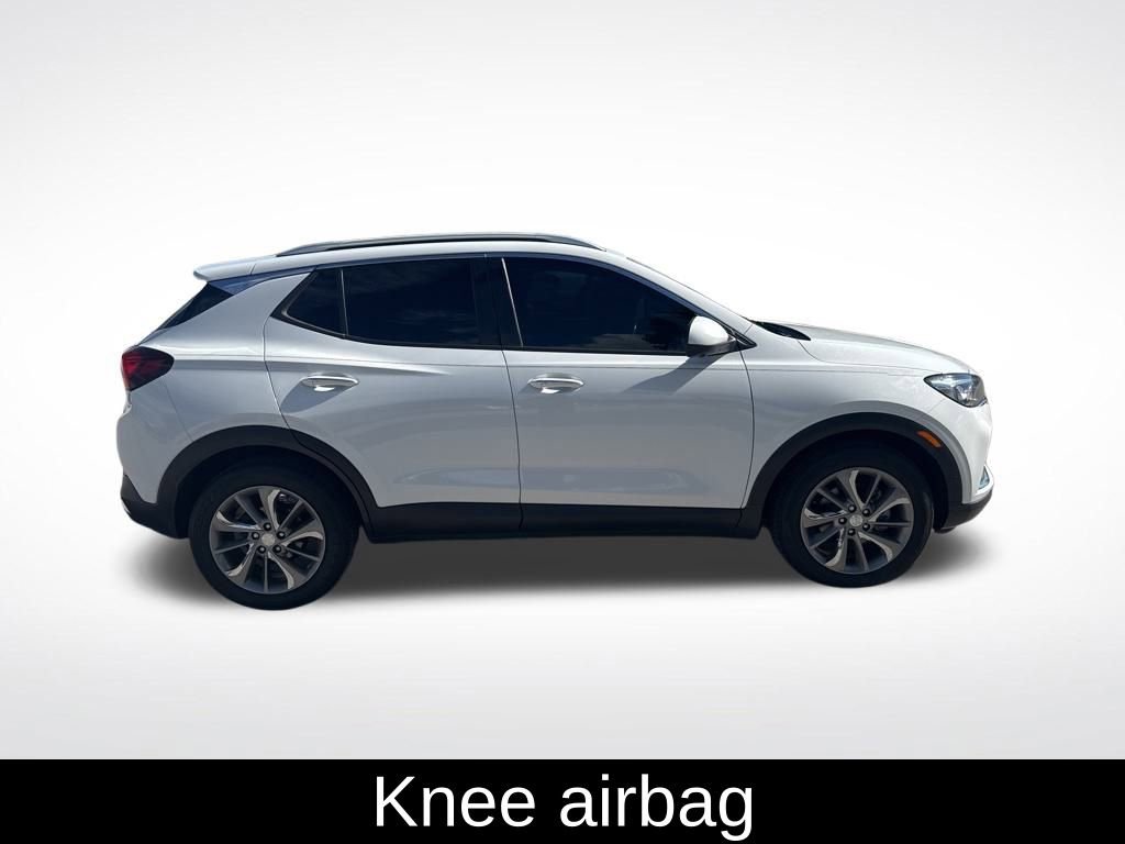 Used 2021 Buick Encore GX Essence w/ Advanced Technology Package image 18