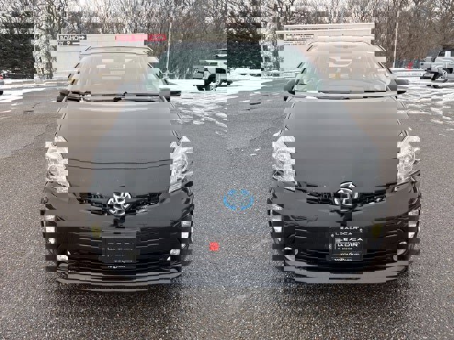 Used 2014 Toyota Prius Five image 4