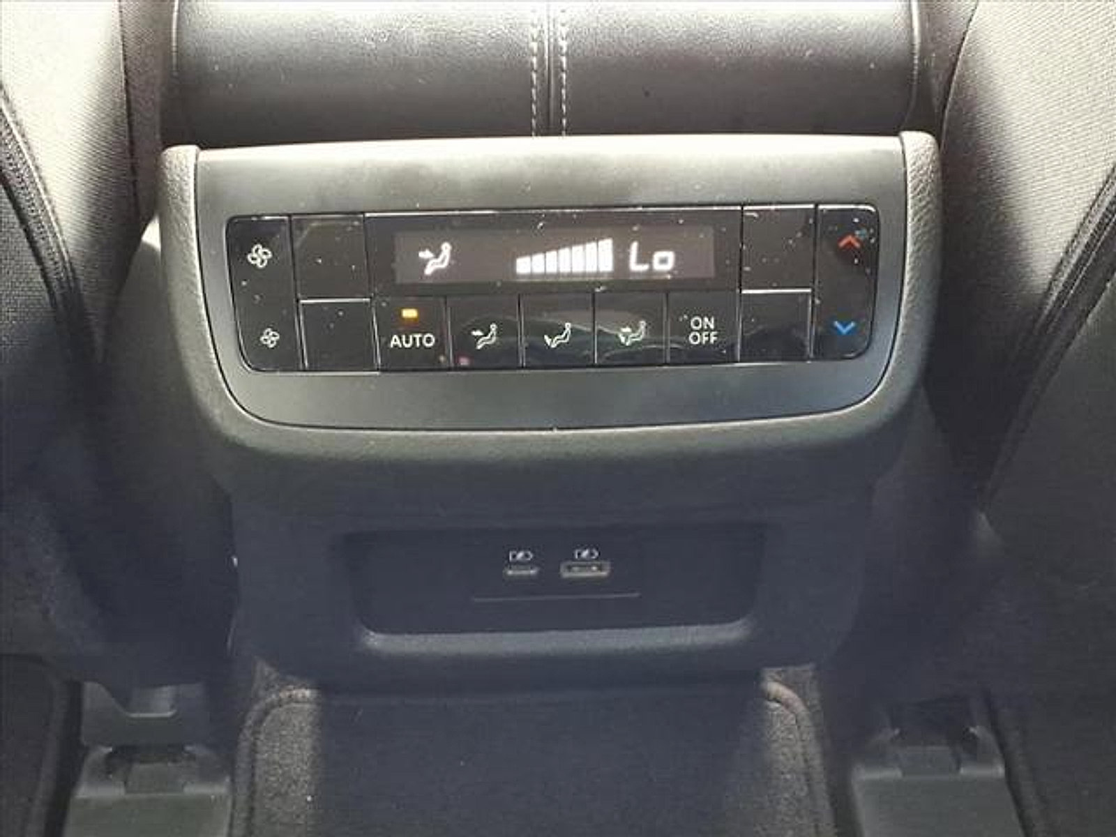 Certified 2024 Nissan Pathfinder SV image 33