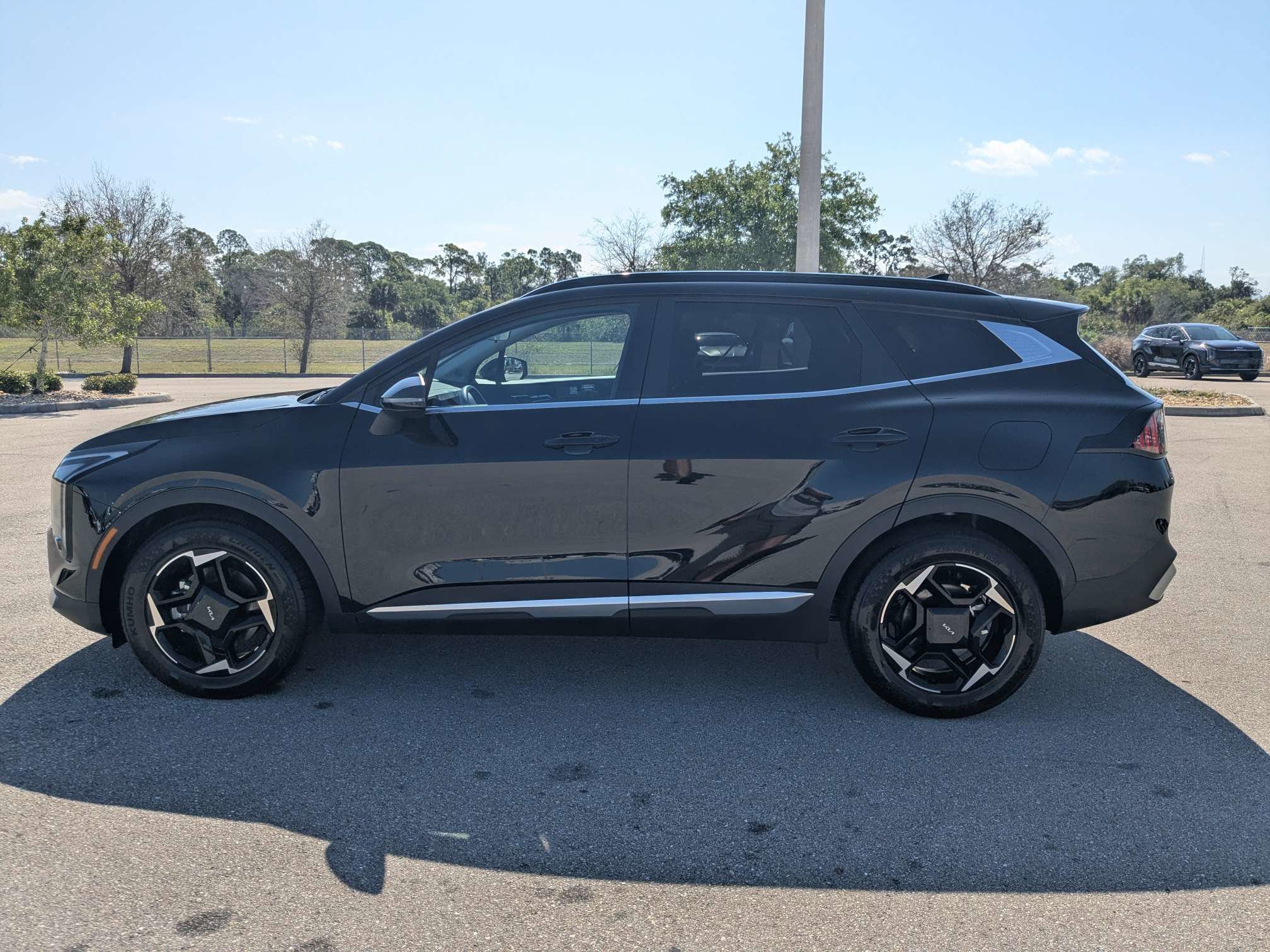 Used 2026 Kia Sportage EX w/ EX Panorama Roof Package FWD image 6