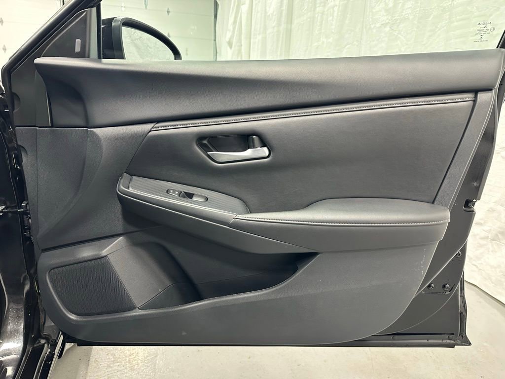 Used 2025 Nissan Sentra SV image 55