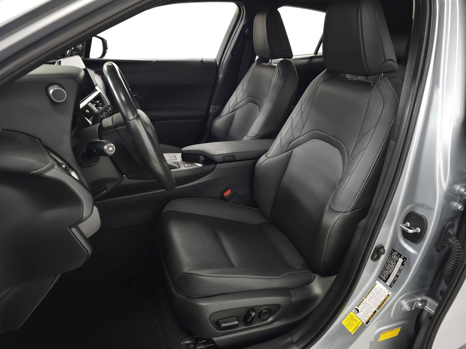 Certified 2023 Lexus UX 250h F Sport w/ Accessory Package (Z2) image 17