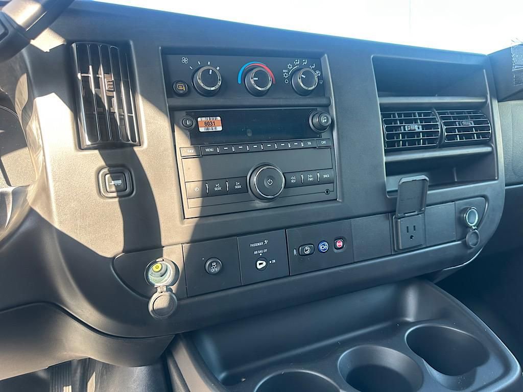 New 2025 Chevrolet Express 2500 w/ Enhanced Convenience Package image 20