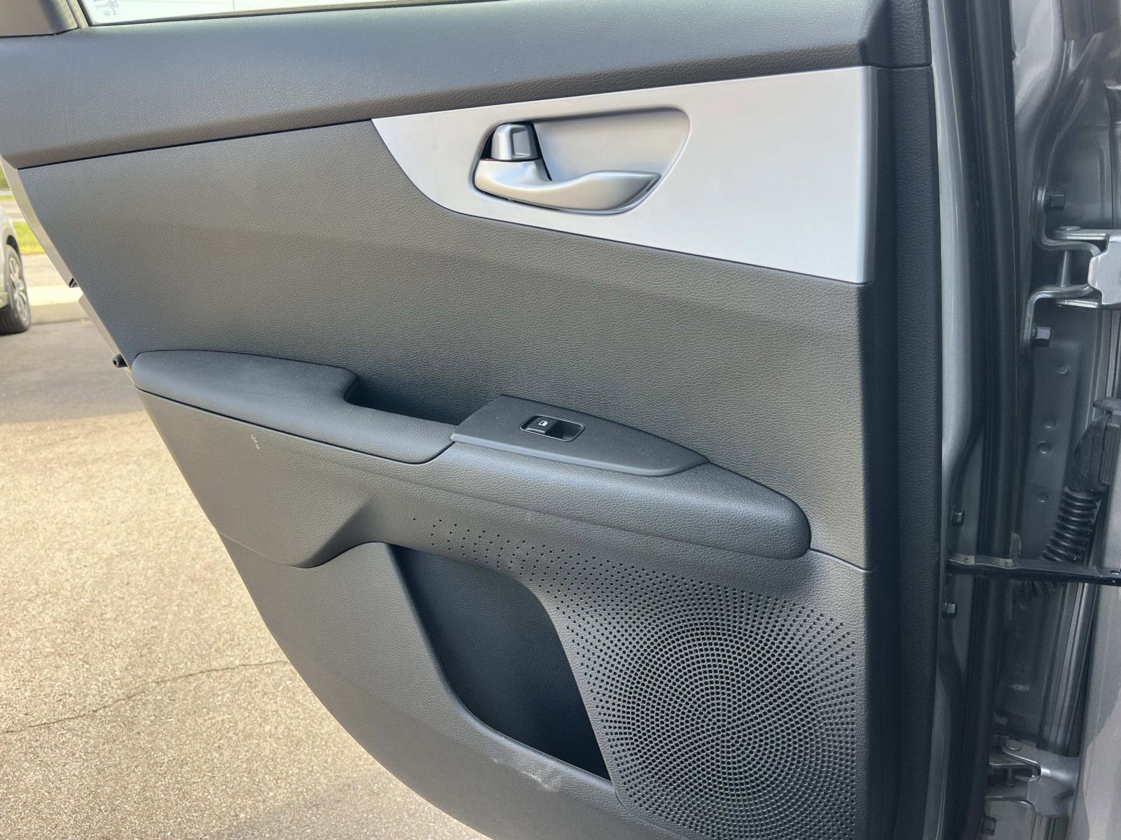 Certified 2024 Kia Forte LXS w/ LXS Technology Package image 16