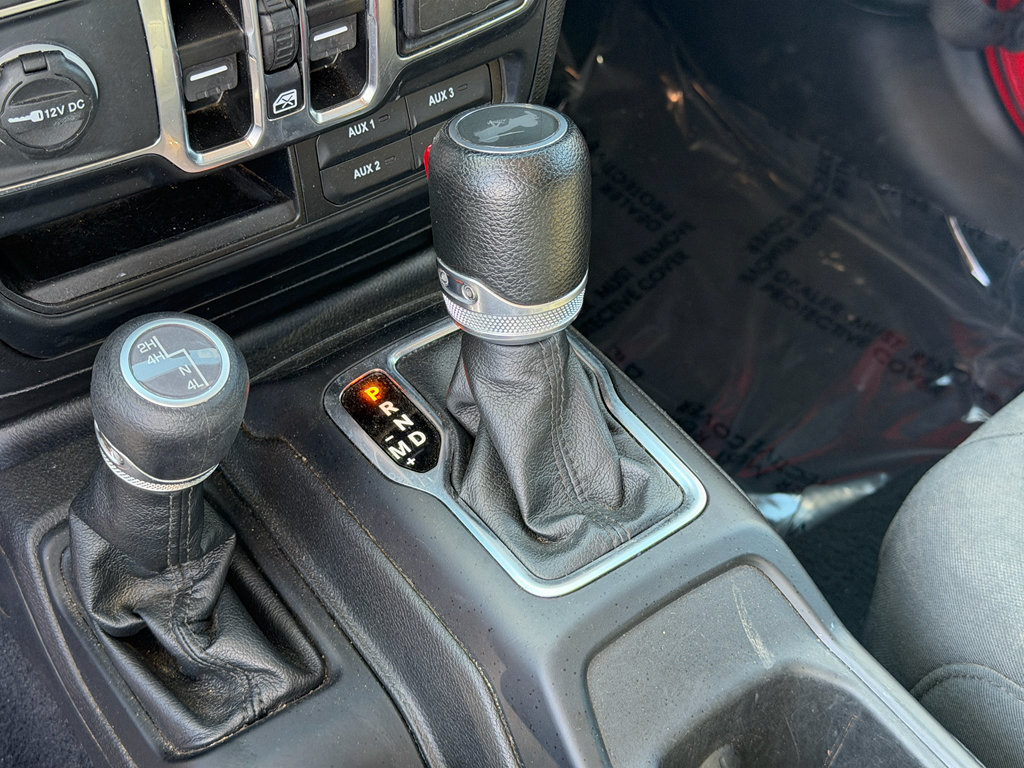 Used 2023 Jeep Wrangler Unlimited Sport AWD/4WD image 22