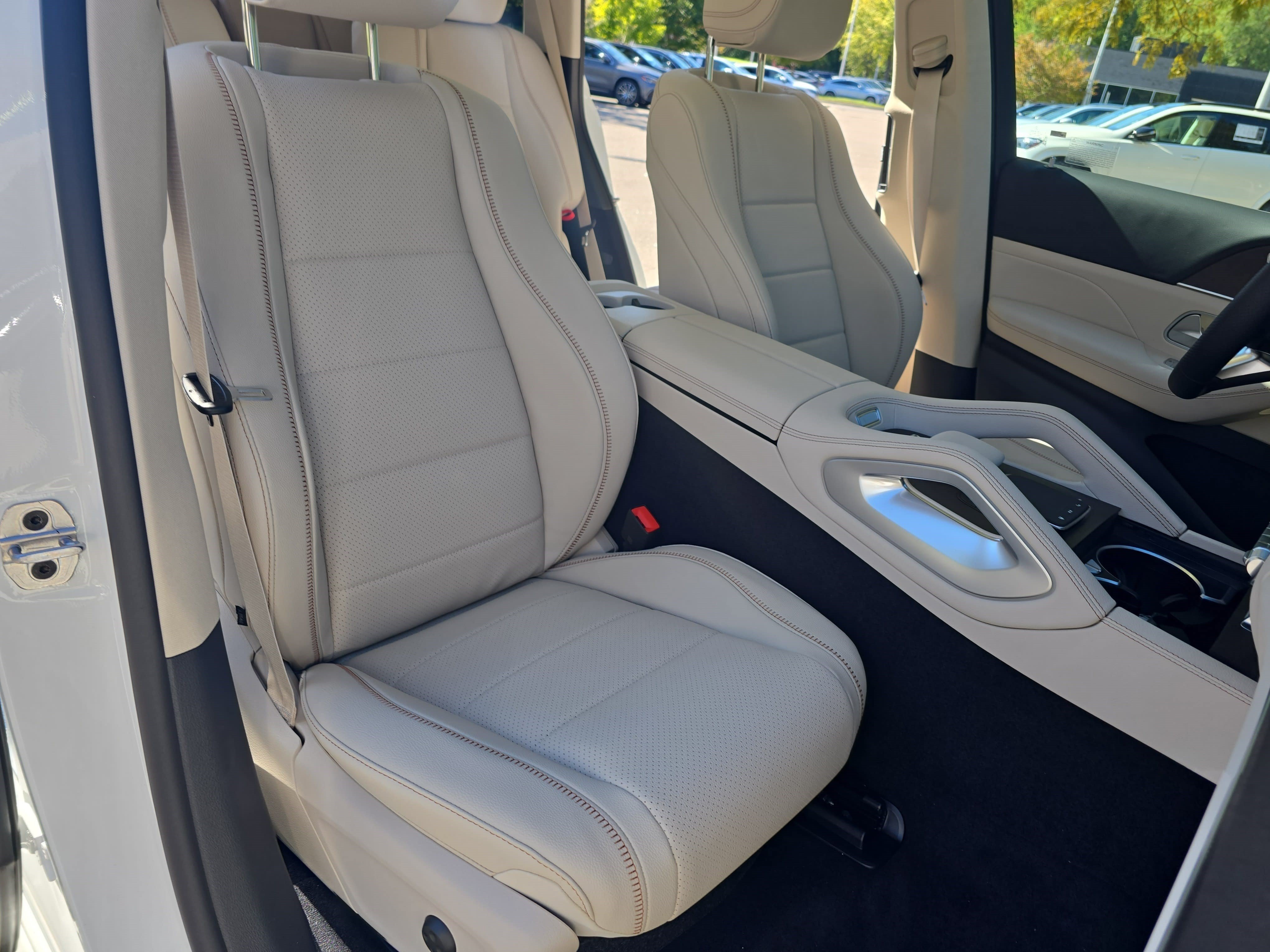 New 2027 Mercedes-Benz GLS 450 4MATIC image 10