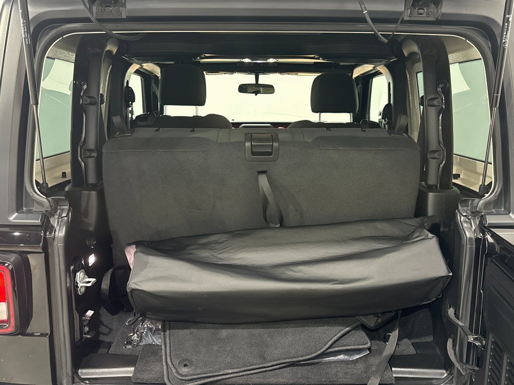 Used 2021 Jeep Wrangler Rubicon image 21