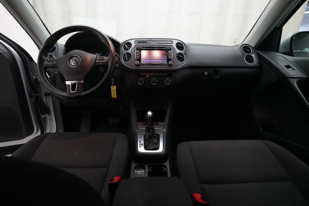 Used 2015 Volkswagen Tiguan S AWD/4WD image 5