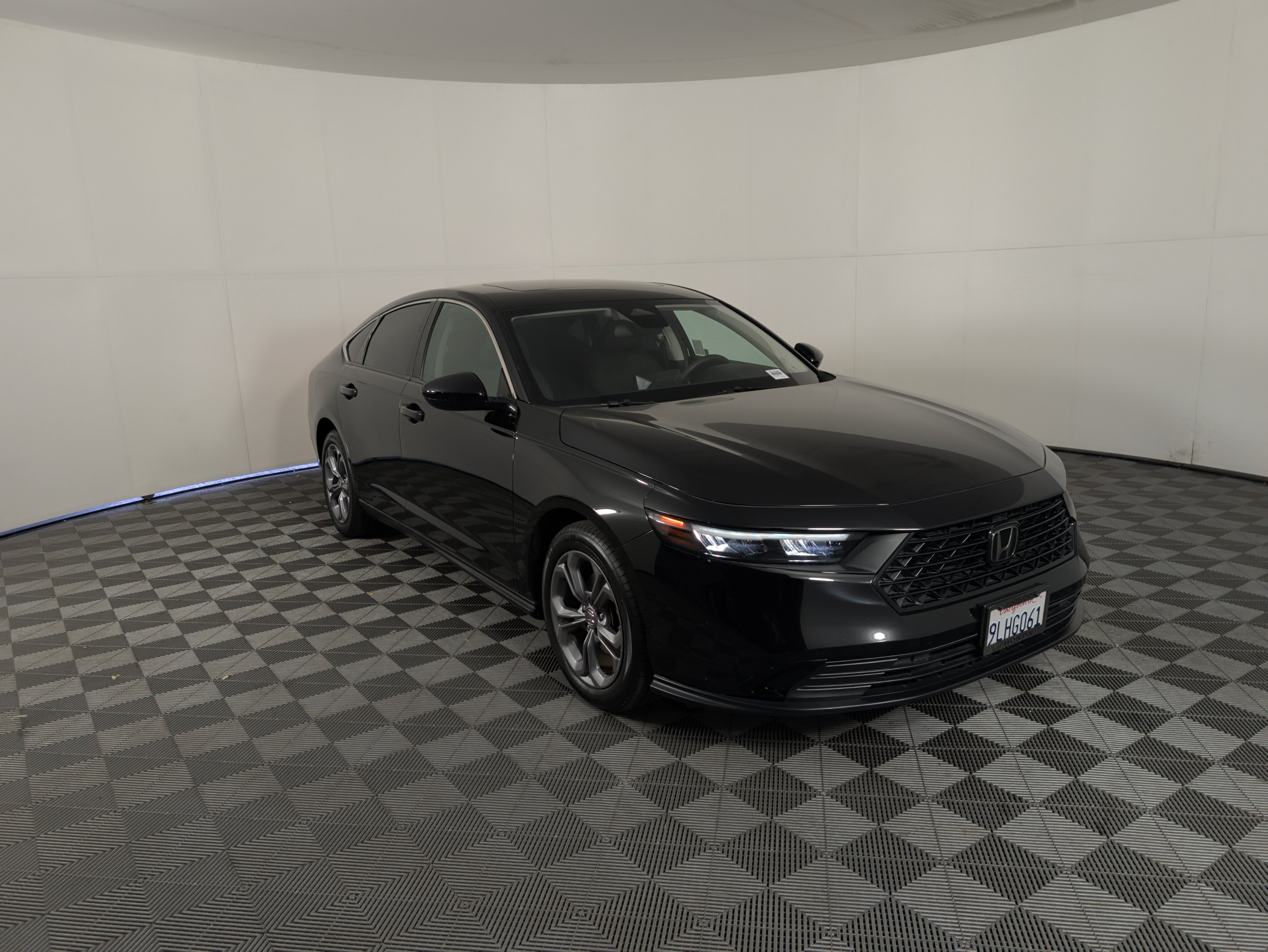 Certified 2024 Honda Accord EX image 2