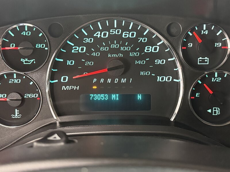 Used 2017 Chevrolet Express 3500 LT w/ LT Preferred Equipment Group RWD image 5