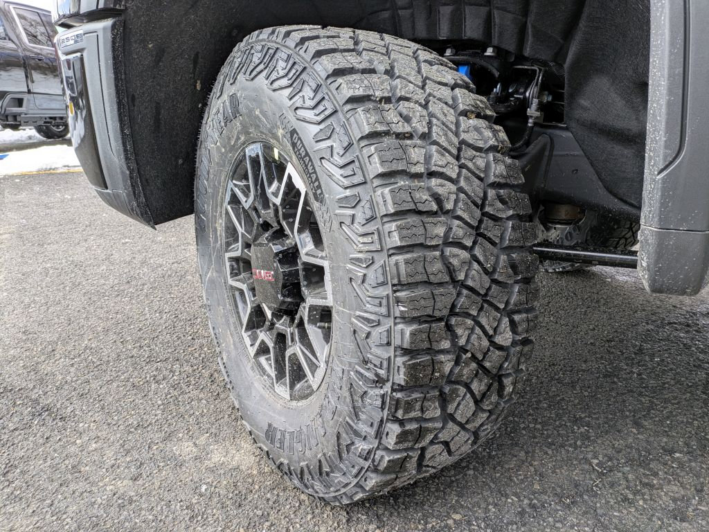 New 2026 GMC Sierra 2500 AT4X w/ Snow Plow Prep/Camper Package AWD/4WD image 38