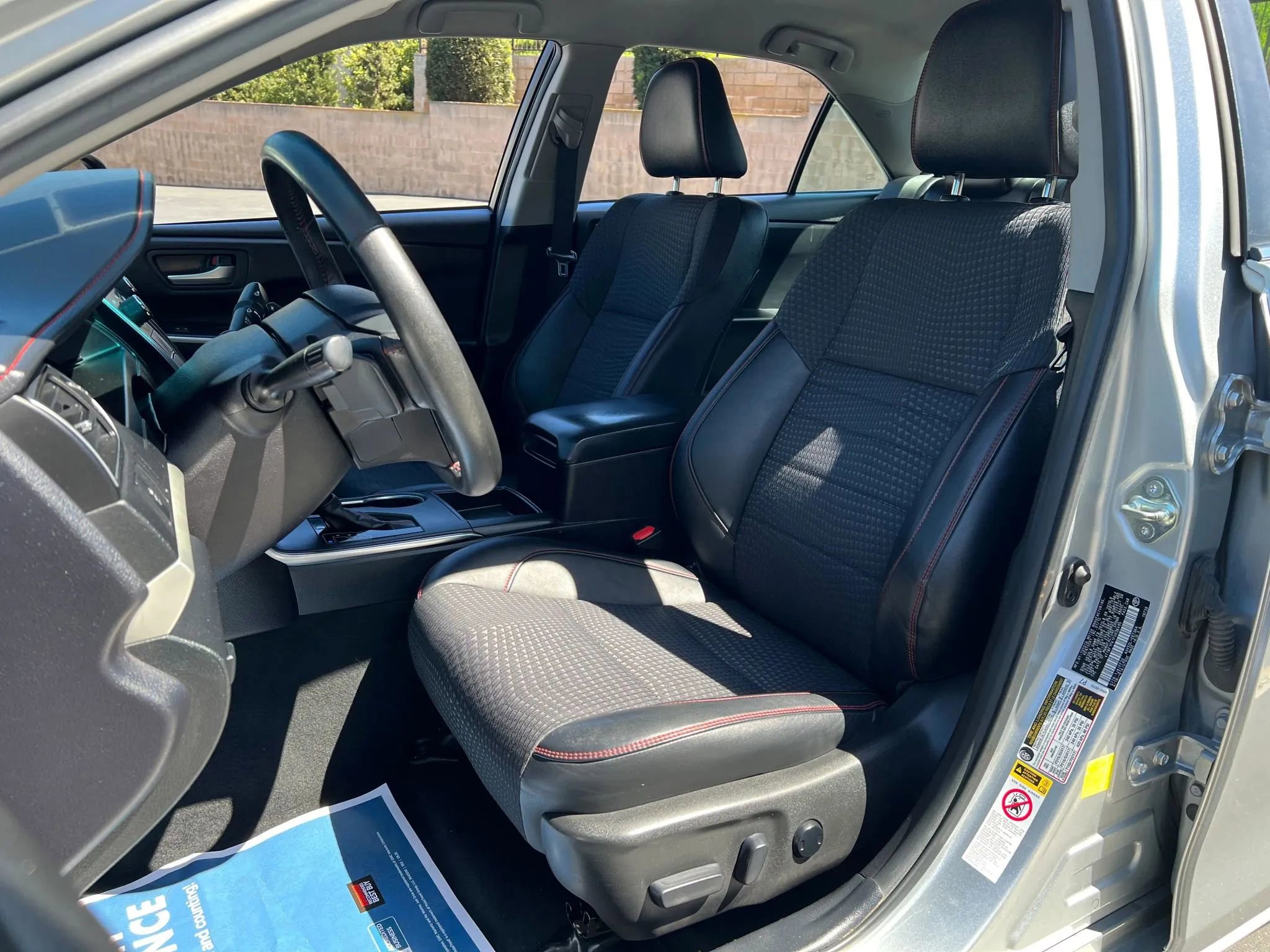 Used 2015 Toyota Camry XSE w/ Moonroof Package FWD image 11