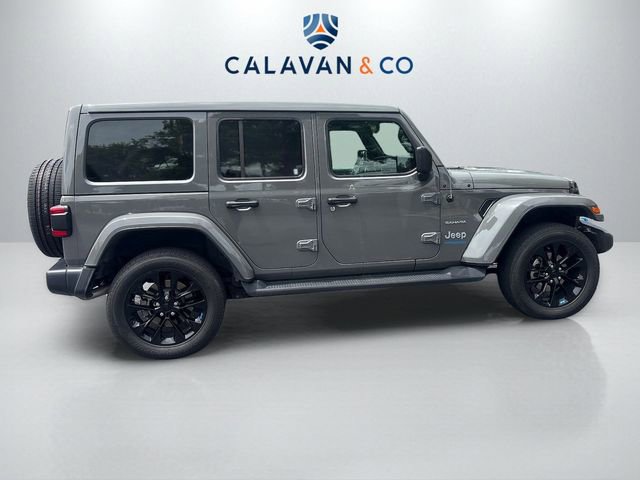 Used 2022 Jeep Wrangler Unlimited Sahara w/ Cold Weather Group AWD/4WD image 8