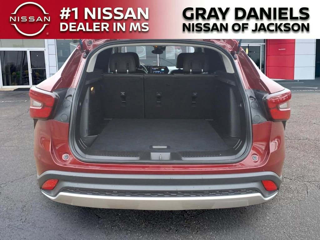 Used 2024 Chevrolet Trax LT w/ Driver Confidence Package FWD image 8