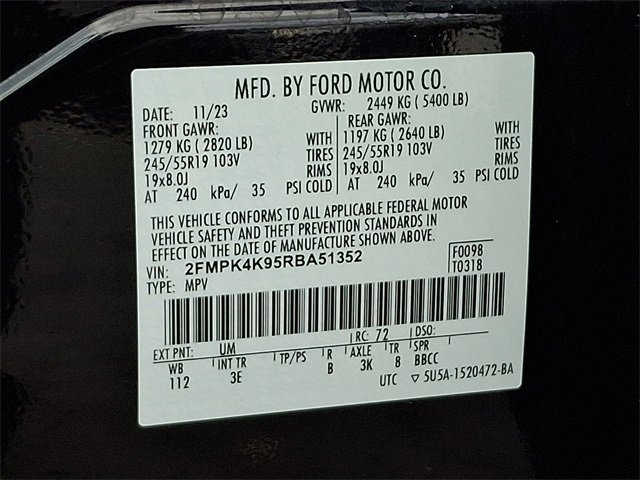 Used 2024 Ford Edge Titanium image 28