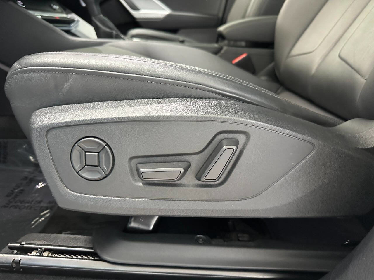 Used 2023 Audi Q3 2.0T Premium image 21