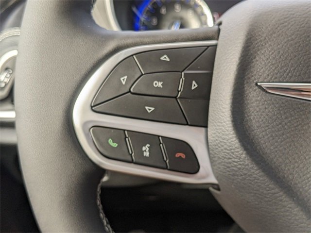 New 2025 Chrysler Pacifica Select image 25