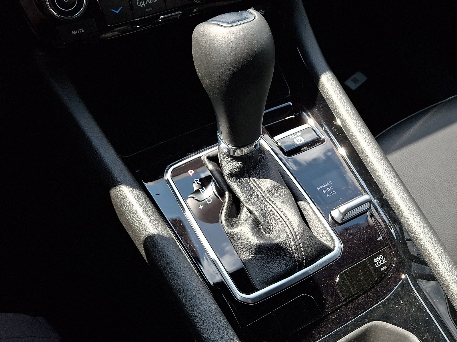 New 2026 Jeep Compass Limited image 10