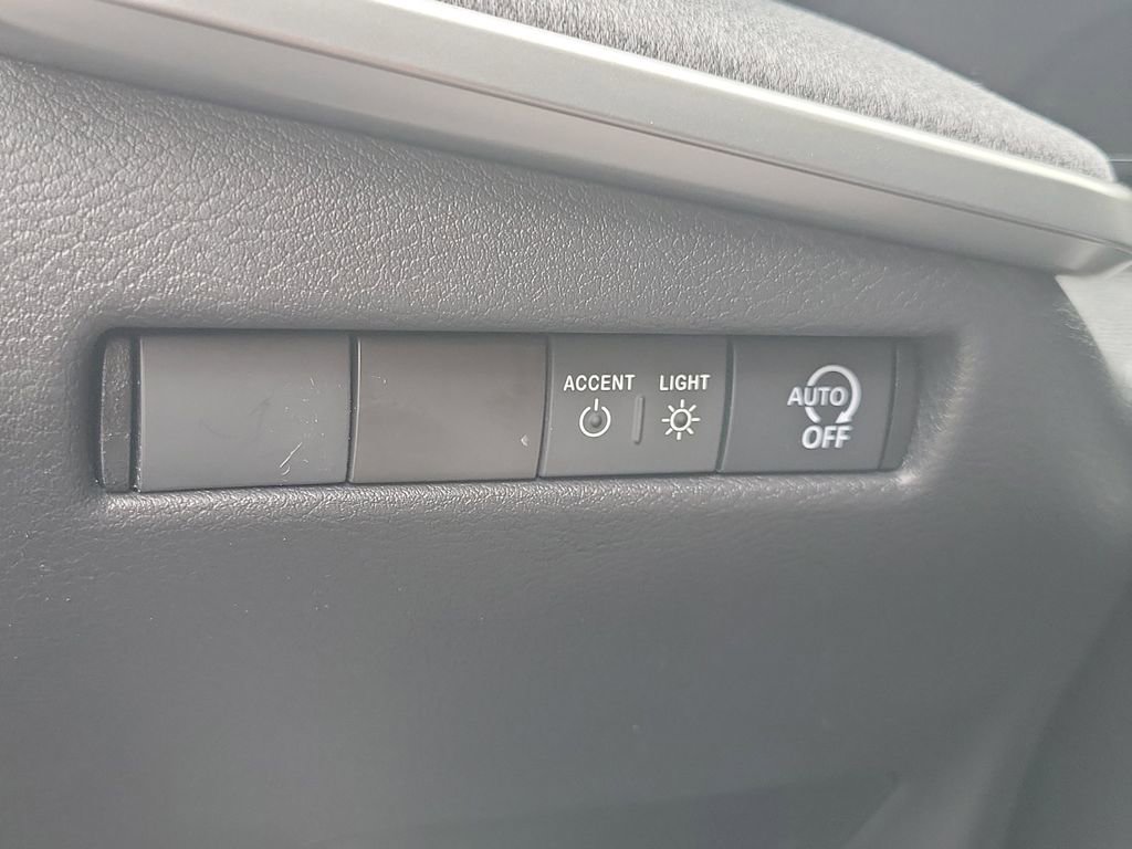 New 2026 Nissan Kicks SV image 24