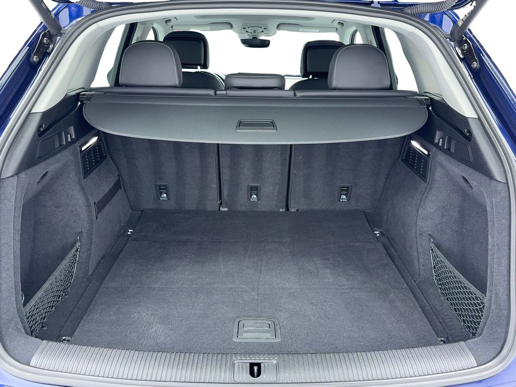 Used 2022 Audi Q5 2.0T Premium w/ Convenience Package image 12