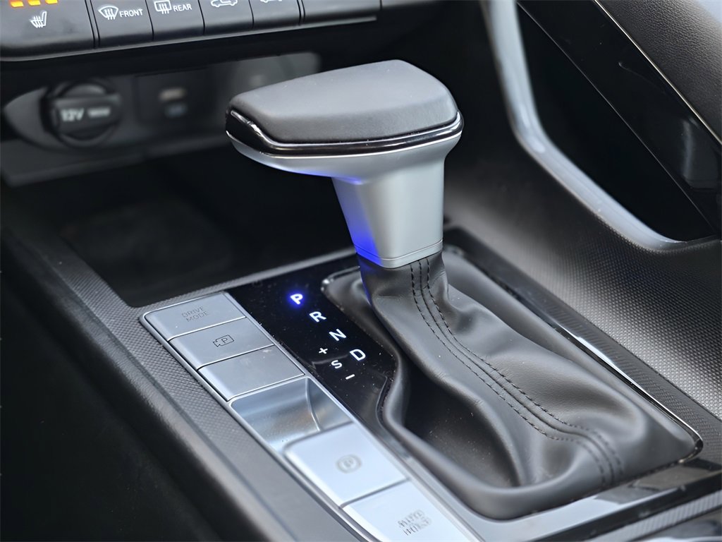 Certified 2025 Hyundai Elantra Limited image 38