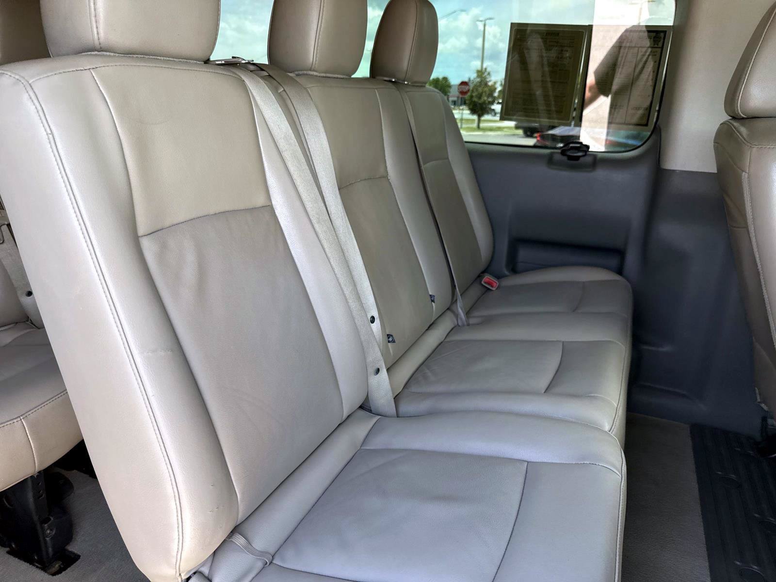 Used 2020 Nissan NV 3500 SL RWD image 10