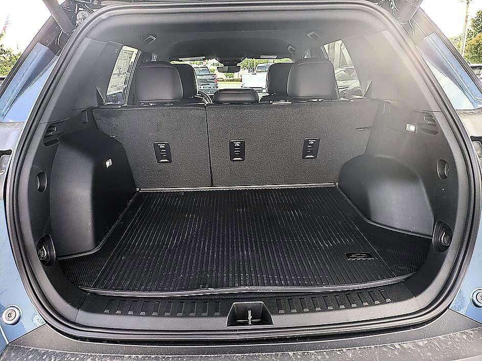 New 2026 Chevrolet Equinox RS FWD image 24
