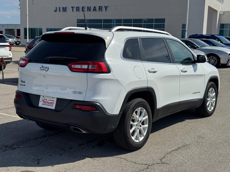 Used 2016 Jeep Cherokee Latitude image 3