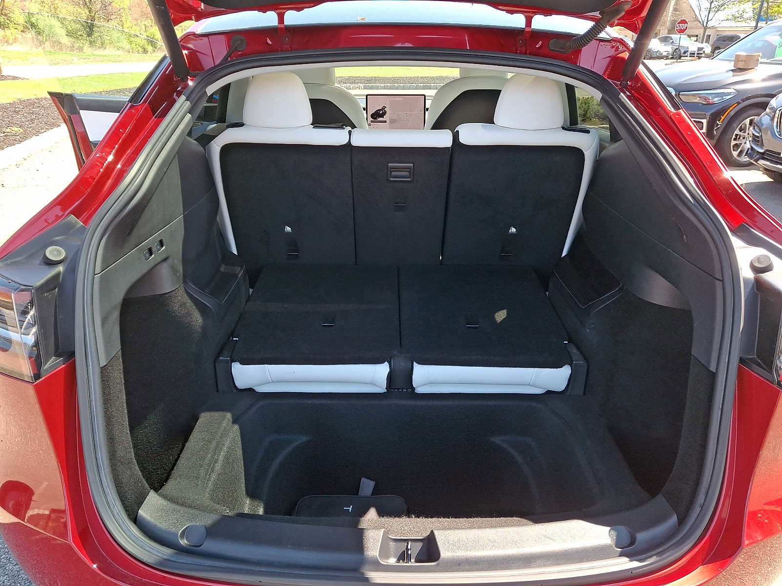 Used 2021 Tesla Model Y Long Range image 27