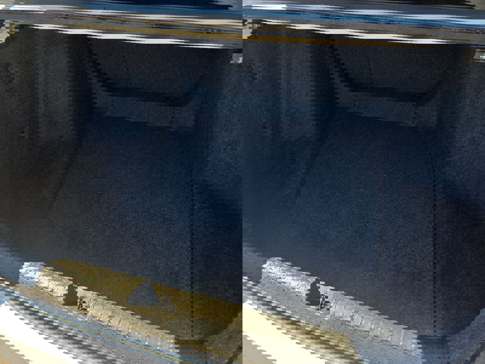 Used 2018 Honda Accord EX-L image 33