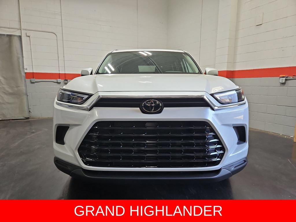 New 2026 Toyota Grand Highlander AWD image 2