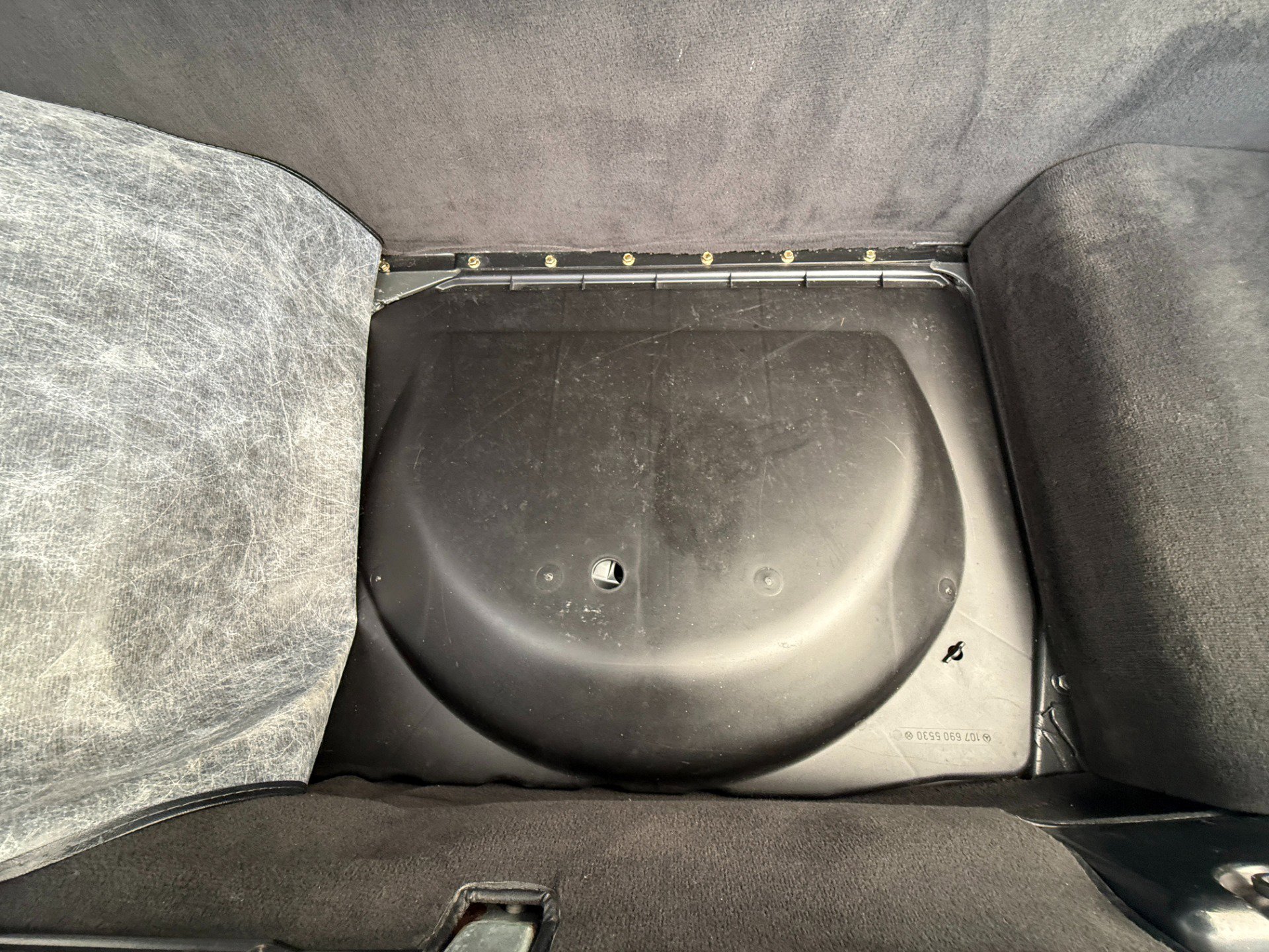 Used 1988 Mercedes-Benz 560 SL image 28