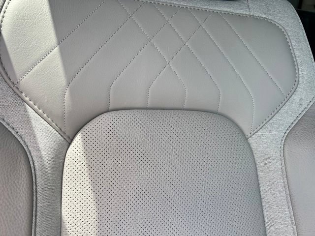 Used 2024 RAM 1500 Limited AWD/4WD image 41