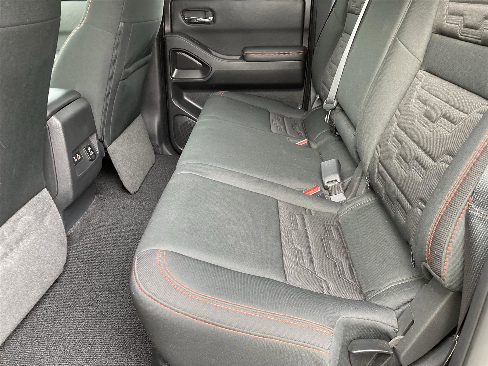 Used 2023 Nissan Frontier Pro-X w/ Pro Convenience Package image 30