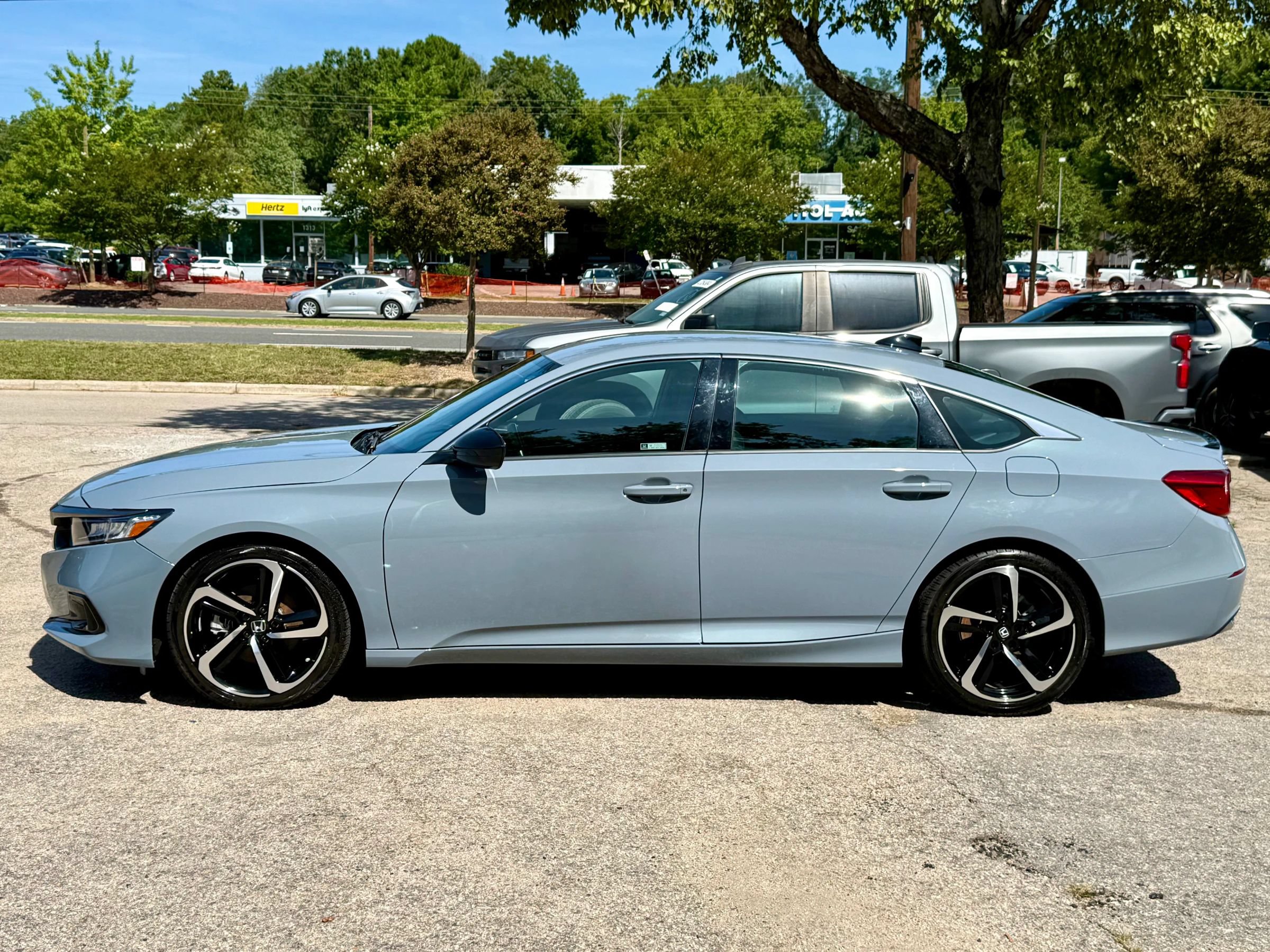 Used 2022 Honda Accord Sport image 8