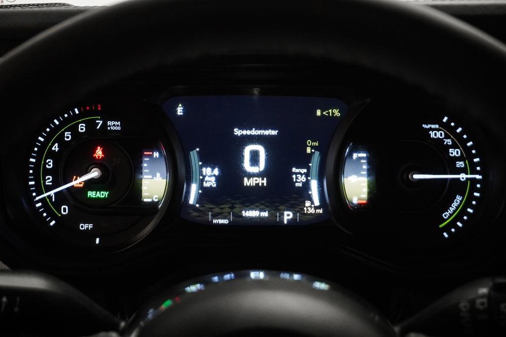 Used 2025 Jeep Wrangler Unlimited Sahara w/ Safety Group image 22